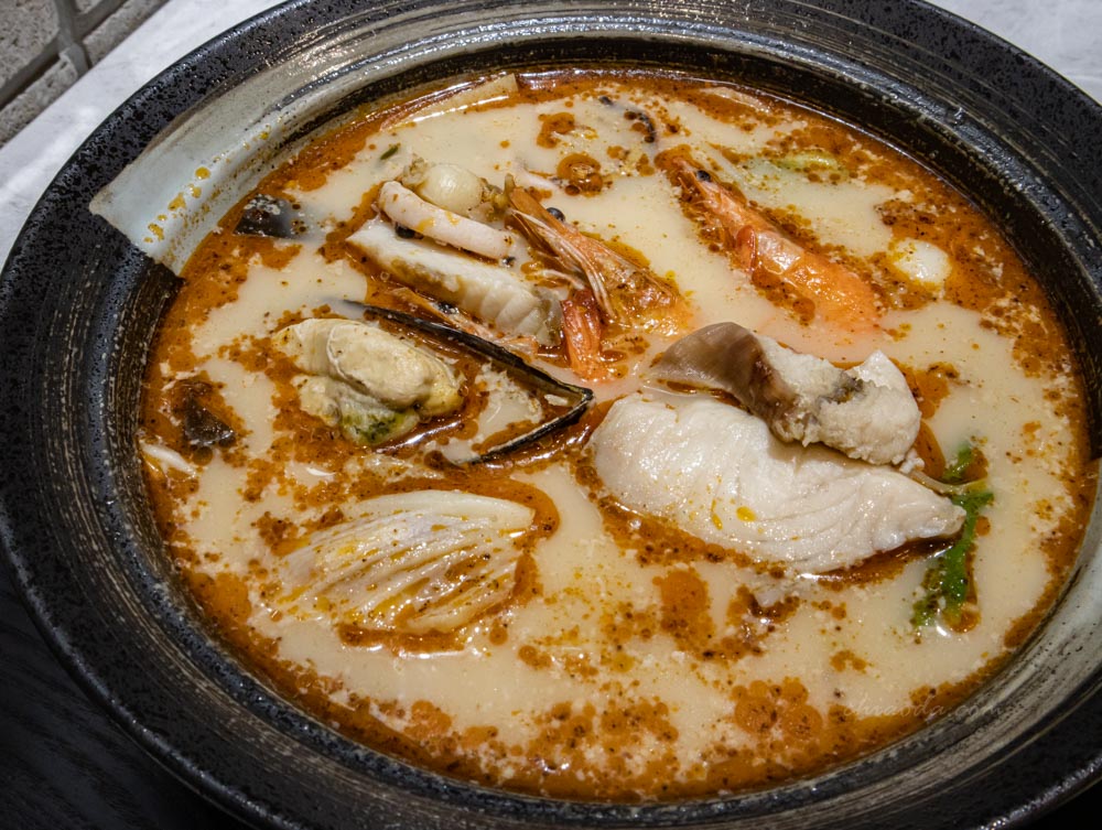 麻角小鍋　麻辣奶香+麻角海鮮鍋