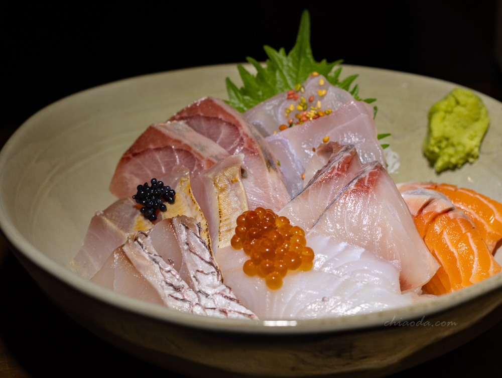 魚米有約 老闆黑白配綜合丼