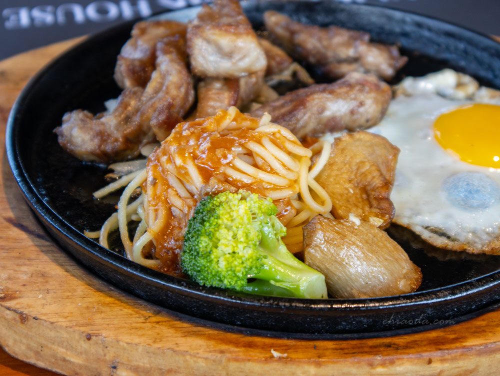 優來客牛排　免費續麵