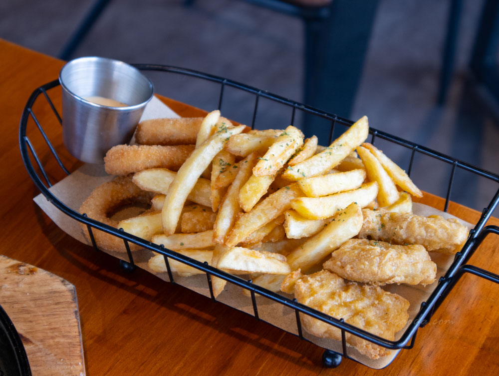 優來客牛排　總匯炸物拼盤