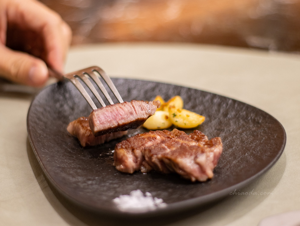 夏登法式鐵板燒　日本 A5 和牛沙朗 迷迭香白蘭地佐馬爾頓海鹽 台中高檔法式鐵板燒