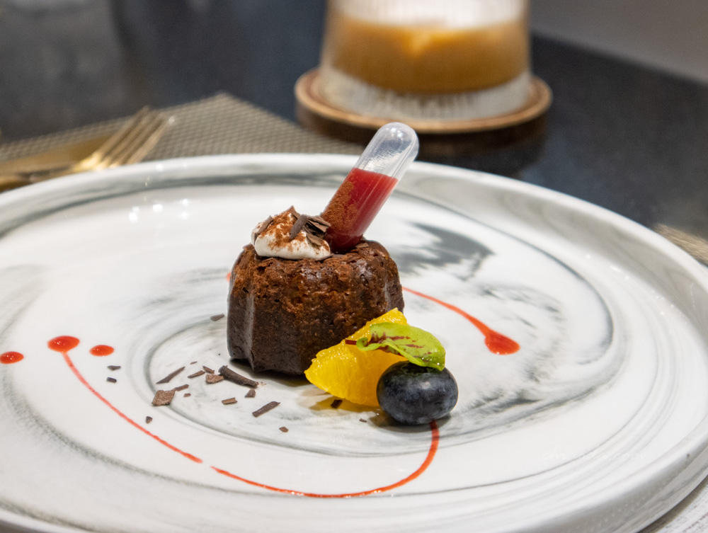 莫登鐵板燒 可麗露 甜點