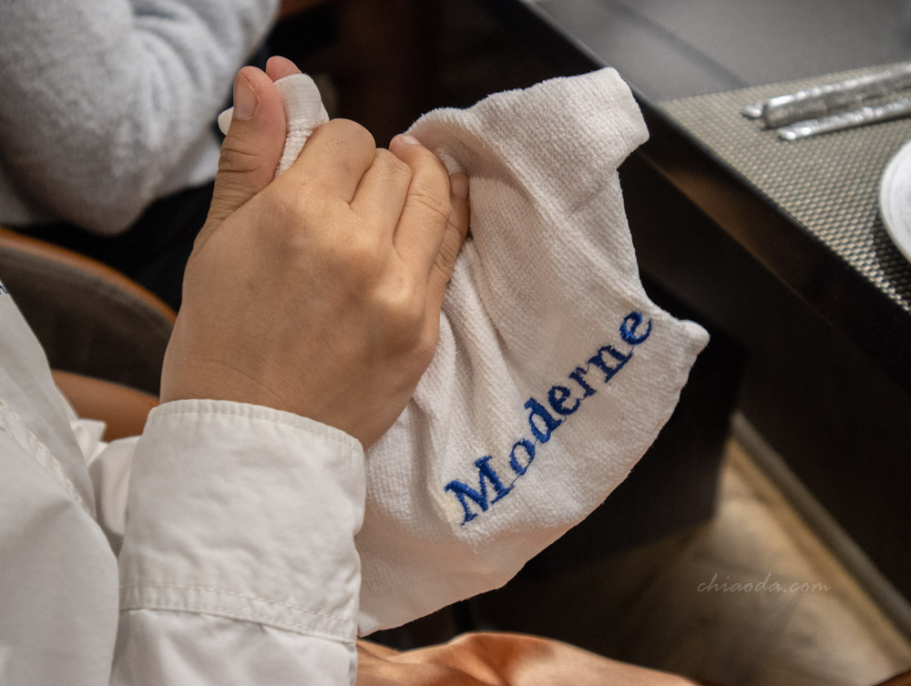 莫登鐵板燒台中北屯店 擦手布