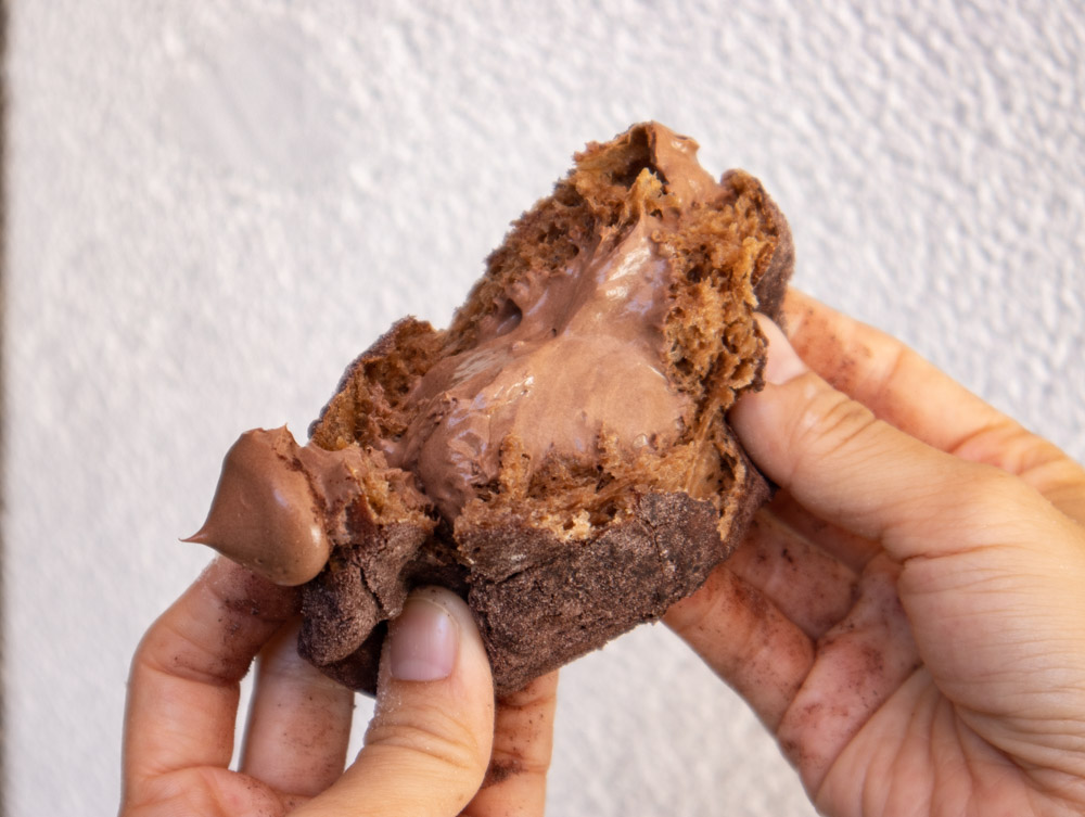 momo donut　可可生甜甜圈