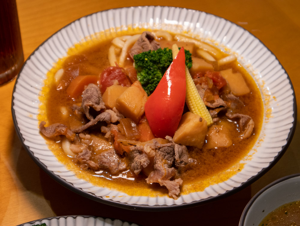 職男嘎哩 馬鈴薯燉牛肉