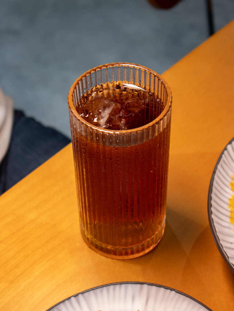 職男嘎哩 黑烏龍茶